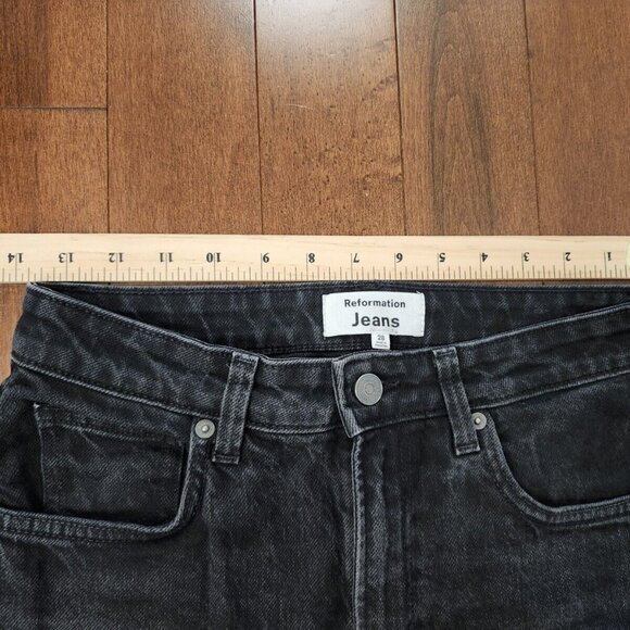 Reformation women's jeans in size 28 high rise straight - Picture 8 of 10